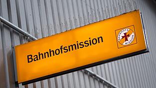 Der Mann griff die Beamten in der Bahnhofsmission in München an. (Archivbild) Der Mann griff die Beamten in der Bahnhofsmission in München an. (Archivbild)