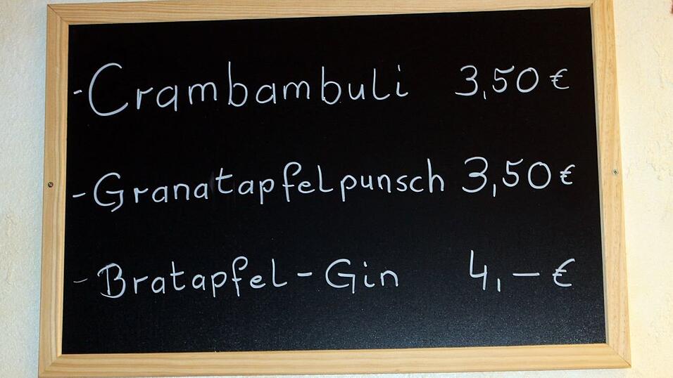 Am Donnerstagabend ist der Landshuter Christkindlmarkt eröffnet worden. Am Donnerstagabend ist der Landshuter Christkindlmarkt eröffnet worden.