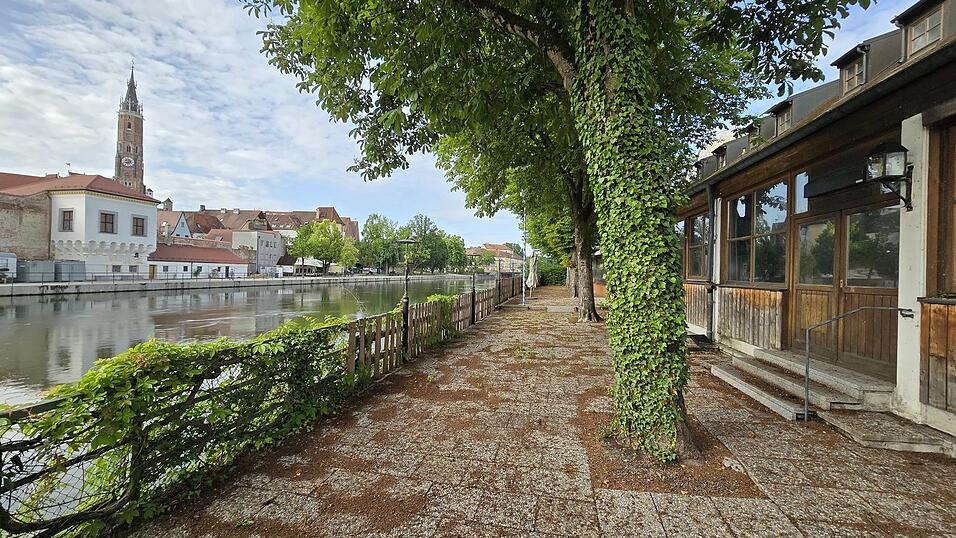 Die &bdquo;Insel&ldquo; war &uuml;ber viele Jahre Landshuts sch&ouml;nstgelegener Biergarten. Geht es nach Politik und Verwaltung soll dort nun eine Seniorenresidenz entstehen.