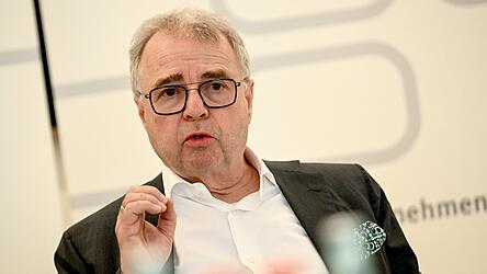 Rainer Kirchdörfer ist Vorstand der Stiftung Familienunternehmen und Politik. Er wirft dem US-Präsidenten 'Zoll-Terror' vor.