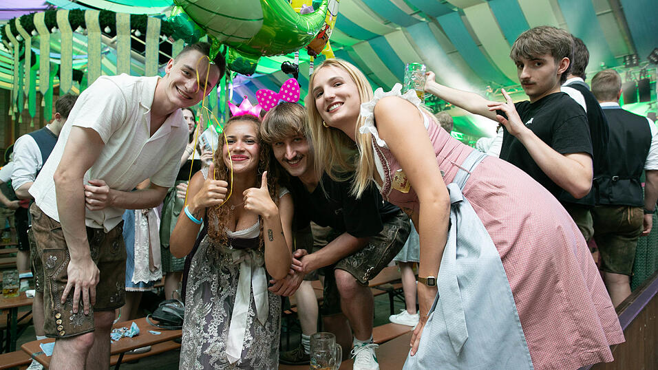 Die Partybilder vom Mittwoch, 13. August, aus dem Festzelt Wenisch. Die Partybilder vom Mittwoch, 13. August, aus dem Festzelt Wenisch.