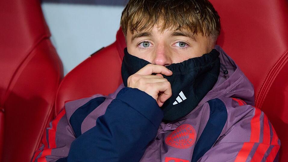 Lennart Karl muss sich beim FC Bayern gedulden.