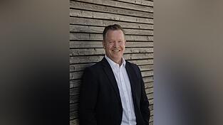 Olaf Hermes ist Vorstandsvorsitzender der Bayerischen Staatsforsten, die zuletzt einen Umsatz von rund 500 Millionen Euro erwirtschaftet haben. Olaf Hermes ist Vorstandsvorsitzender der Bayerischen Staatsforsten, die zuletzt einen Umsatz von rund 500 Millionen Euro erwirtschaftet haben.