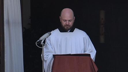 Stefan Metz verlas die Toten.