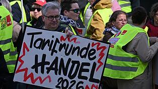 Verdi startet bundesweit Warnstreiks im Handel.