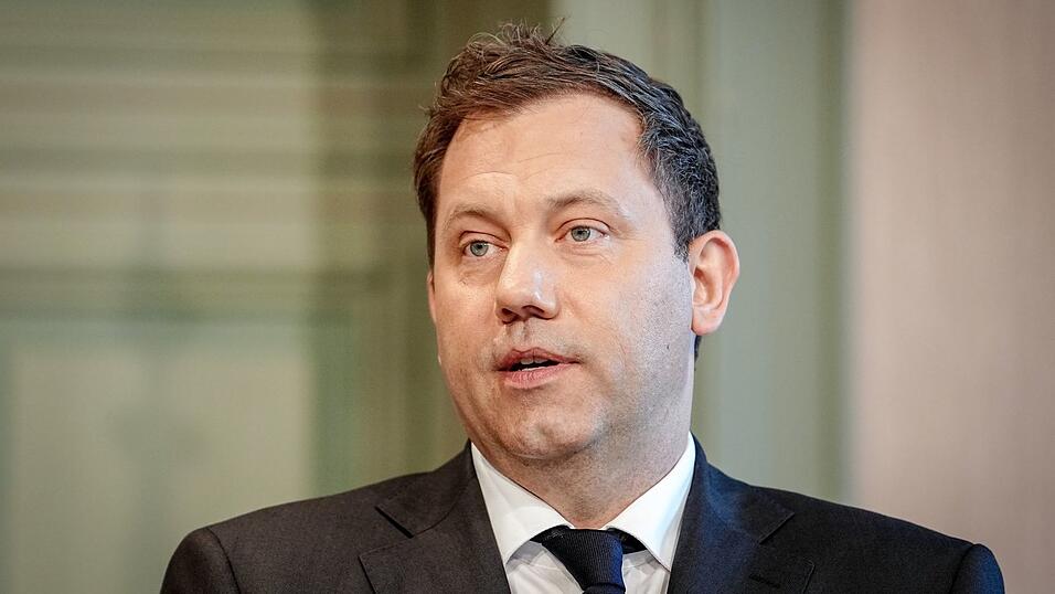Will härter gegen Steuerbetrug vorgehen: Finanzminister Lars Klingbeil (SPD)