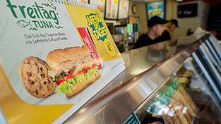 Die Sandwich-Kette Subway sieht in Ostbayern nach wie vor Potenzial - und will deswegen weitere Filialen eröffnen. Die Sandwich-Kette Subway sieht in Ostbayern nach wie vor Potenzial - und will deswegen weitere Filialen eröffnen.