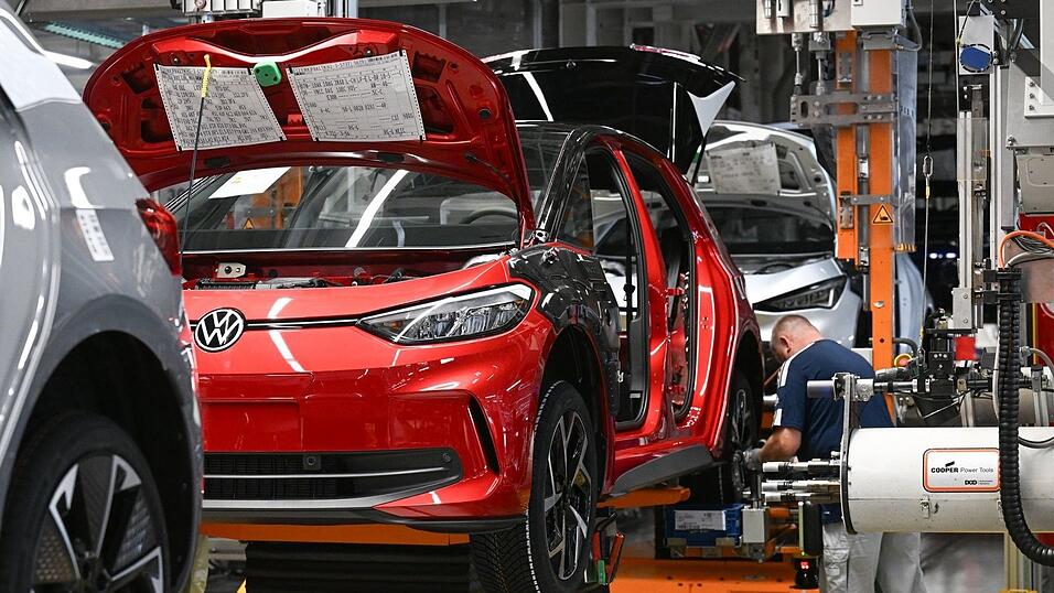 Hat die Autoproduktion bei VW in Zwickau eine Zukunft? (Archivbild) Hat die Autoproduktion bei VW in Zwickau eine Zukunft? (Archivbild)