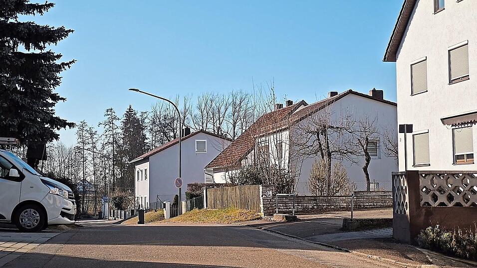 Die Scheuerer Straße in Mangolding.