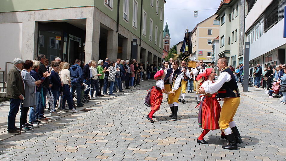 Das sind die sch&ouml;nsten Bilder vom Jubil&auml;umsfestzug.