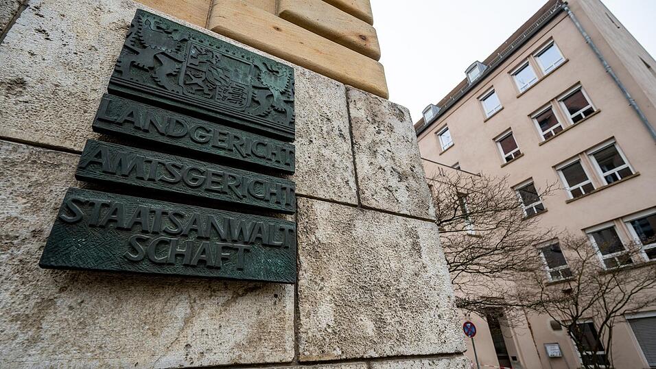 Laut Urteil des Richters am Landgericht muss der 33-j&auml;hrige Straubinger in einem psychiatrischen Krankenhaus untergebracht werden. Das Urteil ist noch nicht rechtskr&auml;ftig.