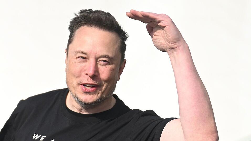 Wie genau Elon Musk jedem US-Kind eine SpaceX-Aktie schenken will, ließ er zunächst offen. (Archivbild) Wie genau Elon Musk jedem US-Kind eine SpaceX-Aktie schenken will, ließ er zunächst offen. (Archivbild)
