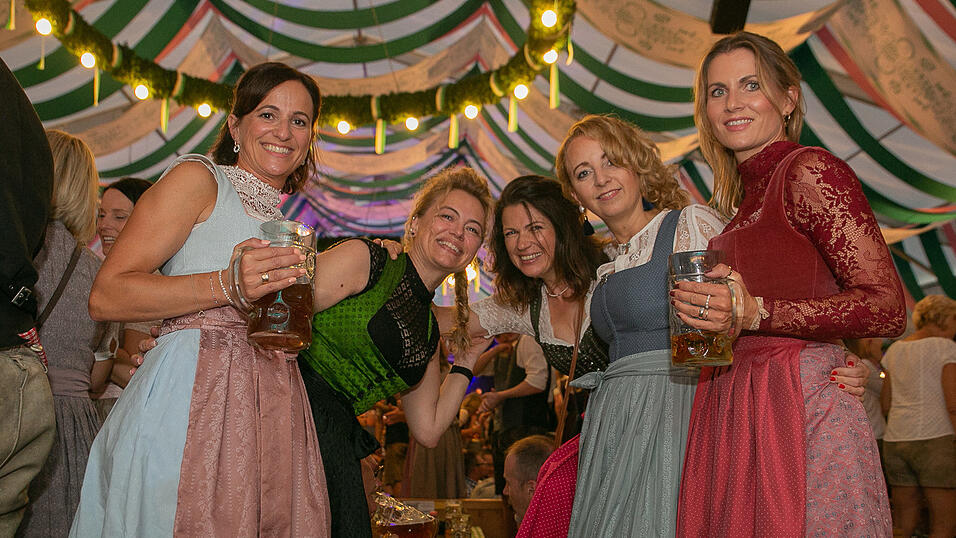 Die Partybilder von Freitag, 19. August 2022, aus dem Festzelt Weckmann.
