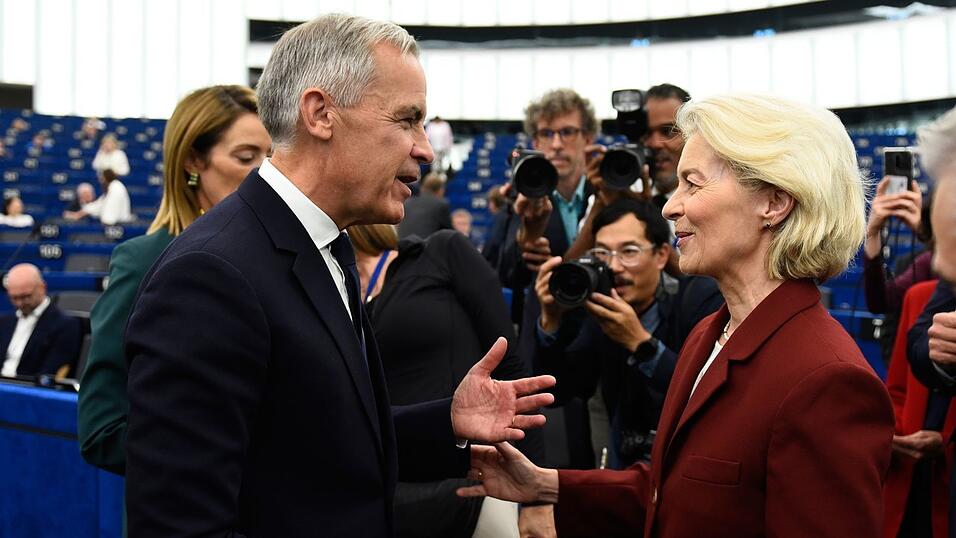 Kanadas Premierminister Mark Carney war im September zu Gast im EU-Parlament und sprach dabei auch mit Kommissionspräsidentin Ursula von der Leyen über die künftige Zusammenarbeit. (Archivbild) Kanadas Premierminister Mark Carney war im September zu Gast im EU-Parlament und sprach dabei auch mit Kommissionspräsidentin Ursula von der Leyen über die künftige Zusammenarbeit. (Archivbild)