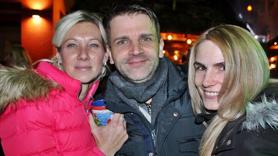 Bei einem schweren Unfall in der Gemeinde Frontenhausen sind zwei Menschen verletzt worden. Bei einem schweren Unfall in der Gemeinde Frontenhausen sind zwei Menschen verletzt worden.