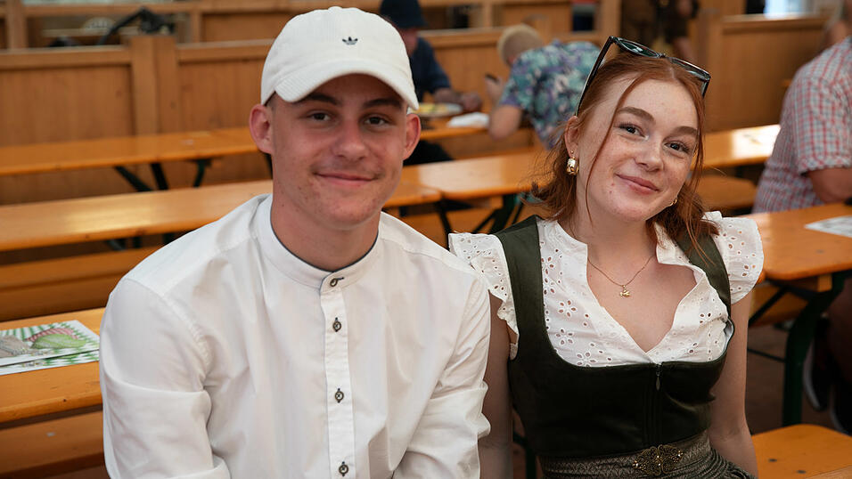 Die Partybilder vom Montag, 18. August, aus dem Festzelt Weckmann. Die Partybilder vom Montag, 18. August, aus dem Festzelt Weckmann.