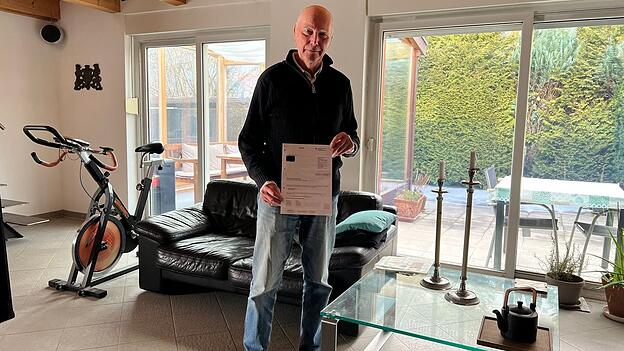 Dieser Steuerbescheid &auml;rgert Manfred Lutz aus Bogenhausen: Er ist einer von vielen Eigent&uuml;mern, die aufgrund des bayerischen Sonderweges bei der Grundsteuerreform j&auml;hrlich deutlich mehr abdr&uuml;cken m&uuml;ssen.