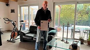 Dieser Steuerbescheid &auml;rgert Manfred Lutz aus Bogenhausen: Er ist einer von vielen Eigent&uuml;mern, die aufgrund des bayerischen Sonderweges bei der Grundsteuerreform j&auml;hrlich deutlich mehr abdr&uuml;cken m&uuml;ssen.