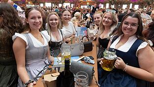 Die Partybilder vom Sonntag, 9. August, aus dem Festzelt Wenisch. Die Partybilder vom Sonntag, 9. August, aus dem Festzelt Wenisch.