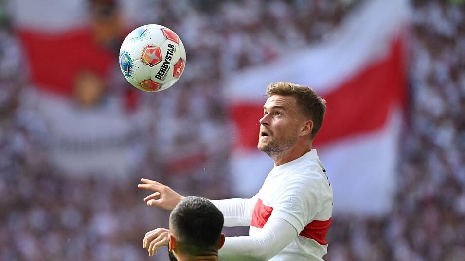 Am Ende obenauf: Maximilian Mittelstädt mit dem VfB