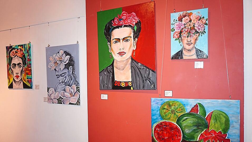 Die Acrylgemälde von Gaby Jarosch beeindrucken durch ihre intensiven Farben. Die Acrylgemälde von Gaby Jarosch beeindrucken durch ihre intensiven Farben.