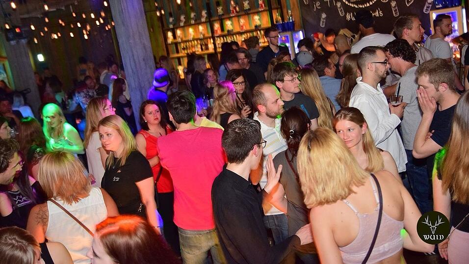 'Hoch die Hände, Wochenende' - so 'Wuid' wurde gefeiert in Straubing. 'Hoch die Hände, Wochenende' - so 'Wuid' wurde gefeiert in Straubing.