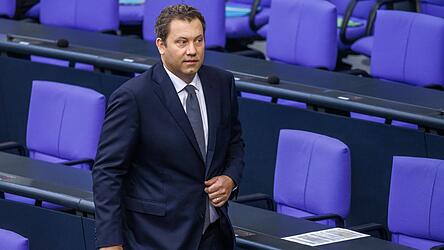 Die Äußerungen Lars Klingbeils reichen weit über gewöhnliche Haushaltsberatungen hinaus. Die Äußerungen Lars Klingbeils reichen weit über gewöhnliche Haushaltsberatungen hinaus.