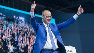 Auf dem Bundesparteitag wird er gefeiert: Friedrich Merz wird wohl der nächste Bundeskanzler Deutschlands. Auf dem Bundesparteitag wird er gefeiert: Friedrich Merz wird wohl der nächste Bundeskanzler Deutschlands.
