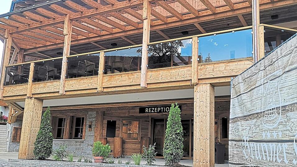 Natürlichkeit trifft auf Moderne: Dieses Konzept verfolgt die Familie Brunner in ihrem Natur- und Wellnesshotel in Arnschwang nicht nur optisch. Natürlichkeit trifft auf Moderne: Dieses Konzept verfolgt die Familie Brunner in ihrem Natur- und Wellnesshotel in Arnschwang nicht nur optisch.