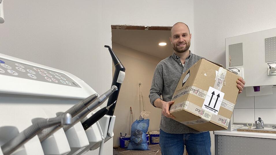 Noch ist Simon Mißlingers Praxis eine Baustelle, am 1. März soll sie öffnen. Noch ist Simon Mißlingers Praxis eine Baustelle, am 1. März soll sie öffnen.