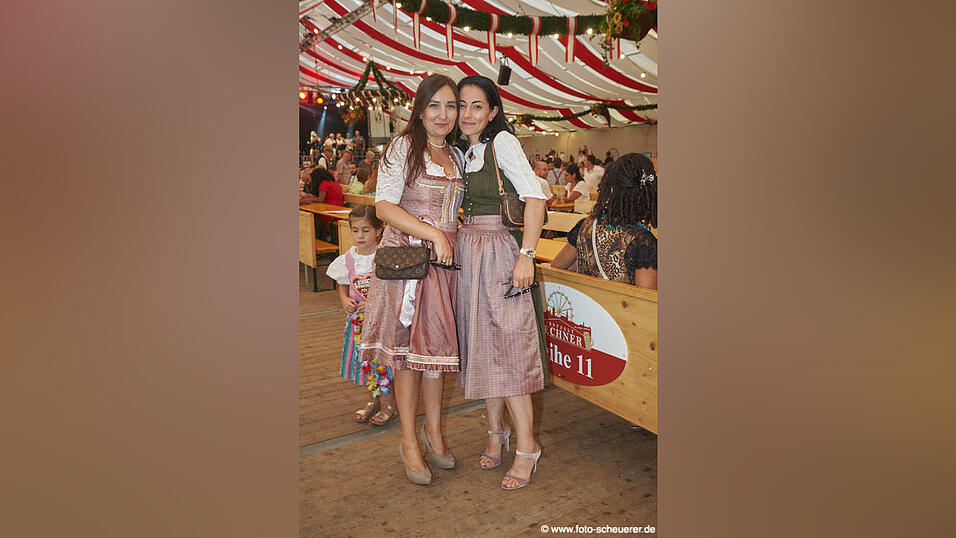 Die Partybilder von Sonntag, 21. August 2022, aus dem Festzelt Lechner.