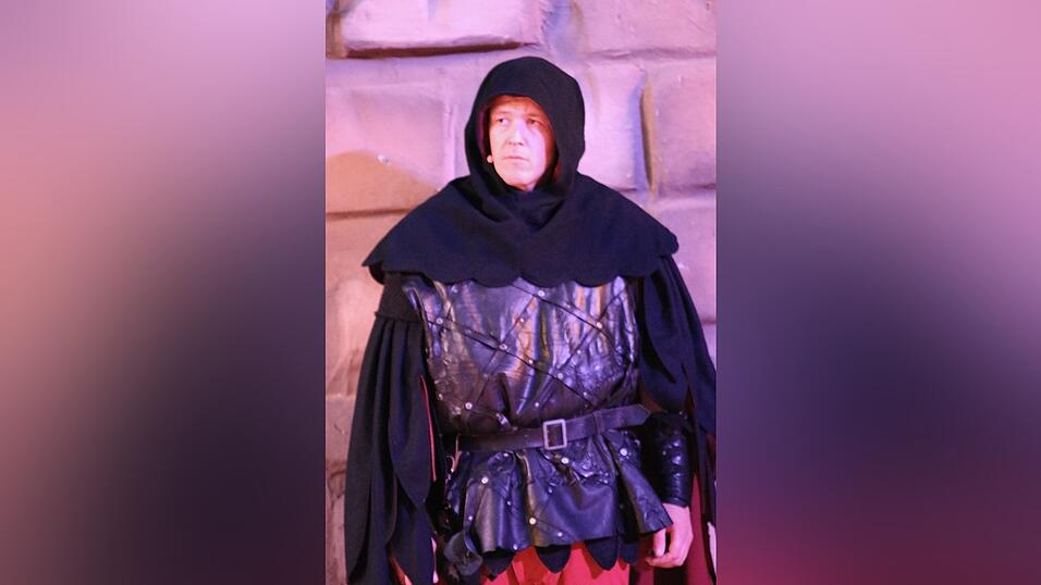 Eindr&uuml;cke von der Gruppe 'blau', die am Freitagabend die Drachenstich-Premiere gespielt hat.