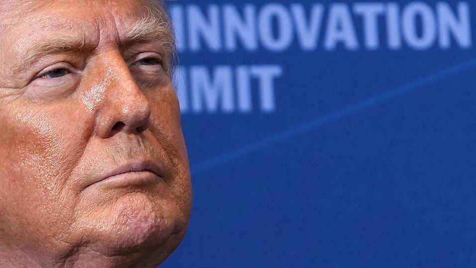 Trump droht dem Iran mit der Zerstörung ziviler Infrastruktur wie Brücken und Kraftwerke. Trump droht dem Iran mit der Zerstörung ziviler Infrastruktur wie Brücken und Kraftwerke.