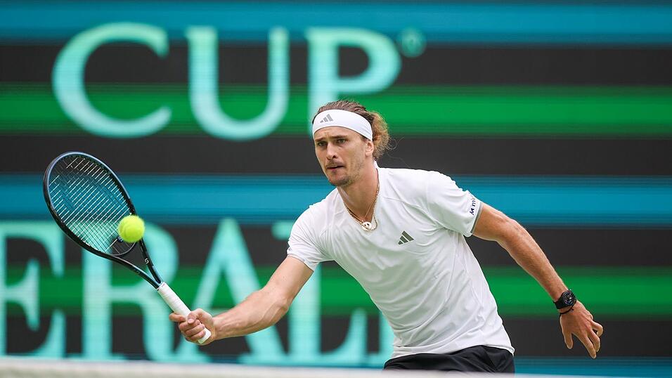 Alexander Zverev will bei der Davis-Cup-Endrunde dabei sein. Alexander Zverev will bei der Davis-Cup-Endrunde dabei sein.