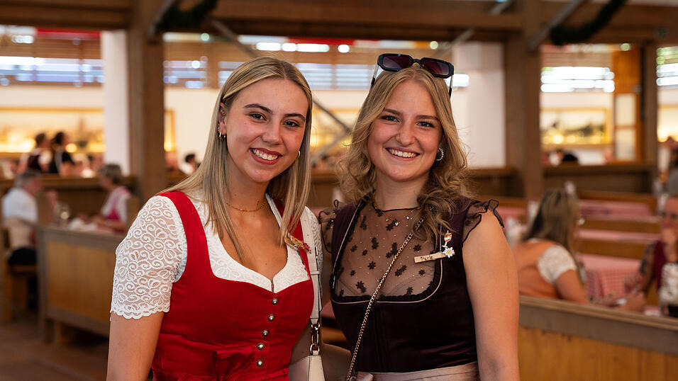 Die Partybilder vom Mittwoch, 12. August, aus dem Festzelt Krönner. Die Partybilder vom Mittwoch, 12. August, aus dem Festzelt Krönner.
