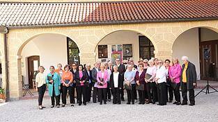 Mit Volksliedern, Evergreens und traditionellen Chors&auml;tze will der Volks-Chor sein Publikum am 1. Mai in Fr&uuml;hlingsstimmung bringen.