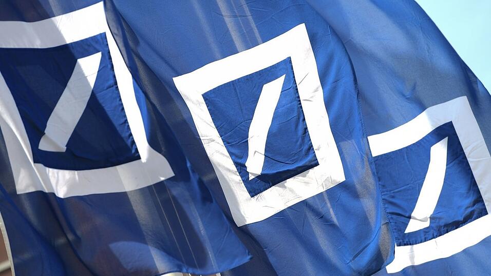 Zum letzten Mal fand das Aktionärstreffen des größten deutschen Geldhauses 2019 in Präsenz statt. (Archivbild) Zum letzten Mal fand das Aktionärstreffen des größten deutschen Geldhauses 2019 in Präsenz statt. (Archivbild)