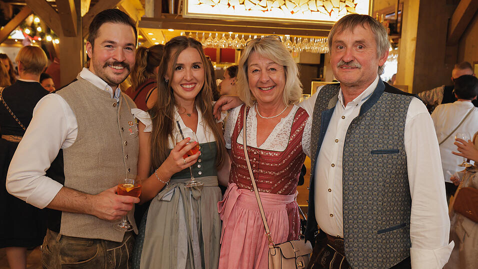 Die Partybilder vom Samstag, 10. August 2024, aus dem Festzelt Kr&ouml;nner.