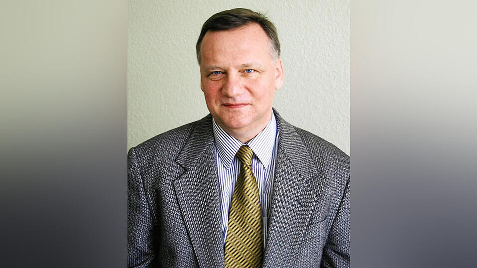 Dr. Rainer Brenke Dr. Rainer Brenke