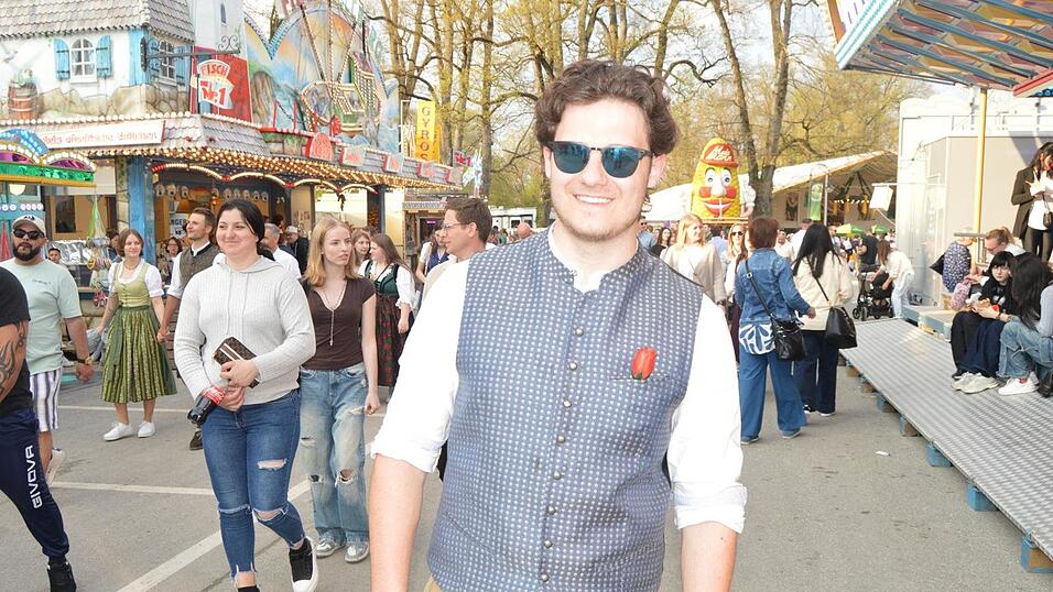 Auch am Samstag besuchten viele Landshuter die Dult.