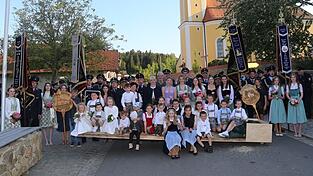 Das Gruppenbild der beiden Vereine