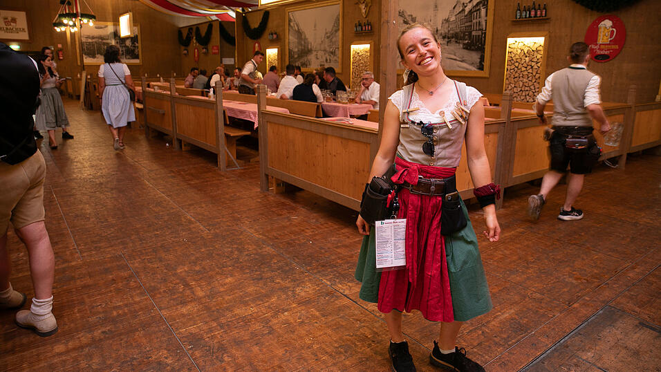 Die Partybilder vom Montag, 11. August, aus dem Festzelt Krönner. Die Partybilder vom Montag, 11. August, aus dem Festzelt Krönner.