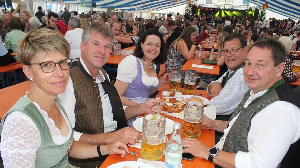 Zur Musik von Headless wurde ausgelassen gefeiert.