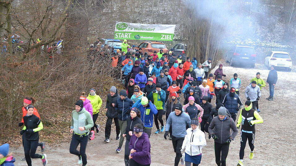 F&uuml;r die Erwachsenen wurden 12,8 Kilometer und 7,7 Kilometer lange Strecken angeboten.