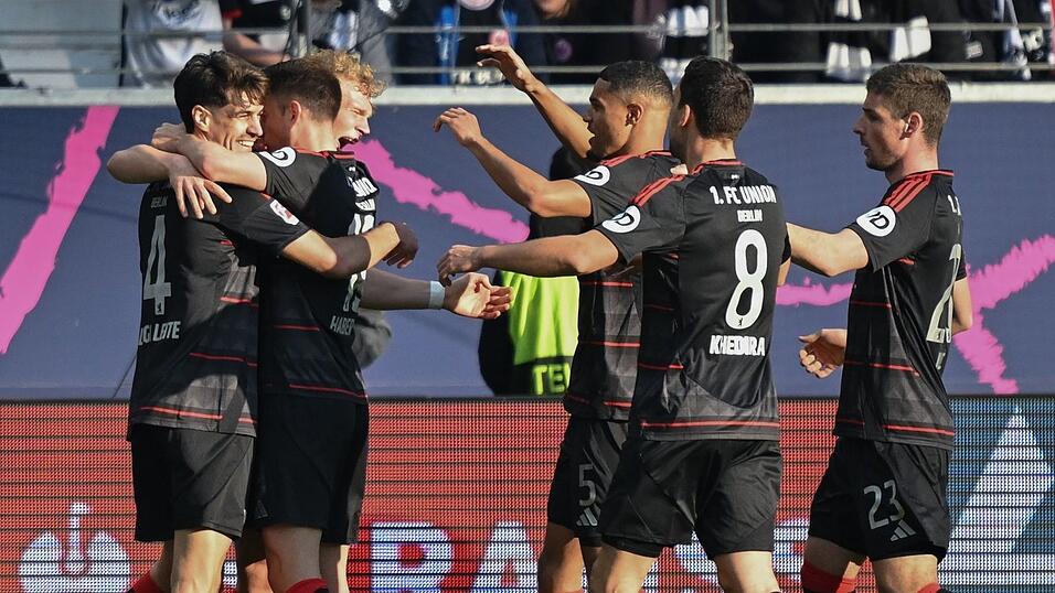 Union Berlin bejubelte in Frankfurt drei wichtige Punkte im Abstiegskampf.