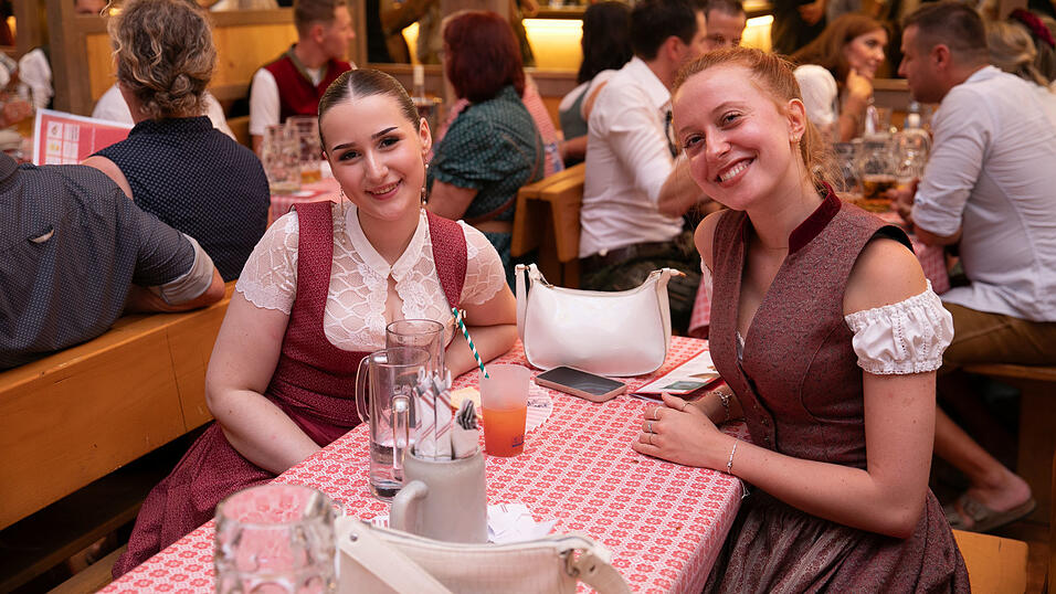 Die Partybilder vom Donnerstag, 14. August, aus dem Festzelt Krönner. Die Partybilder vom Donnerstag, 14. August, aus dem Festzelt Krönner.