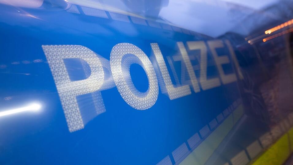 Nach umfangreichen Ermittlungen zu einem versuchten Tötungsdelikt in Postbauer-Heng wurden mehrere Tatverdächtige festgenommen. (Symbolbild) Nach umfangreichen Ermittlungen zu einem versuchten Tötungsdelikt in Postbauer-Heng wurden mehrere Tatverdächtige festgenommen. (Symbolbild)