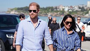 Harry und Meghan, hier im April in Australien, kehren nach Jahren zurück nach Großbritannien. Harry und Meghan, hier im April in Australien, kehren nach Jahren zurück nach Großbritannien.