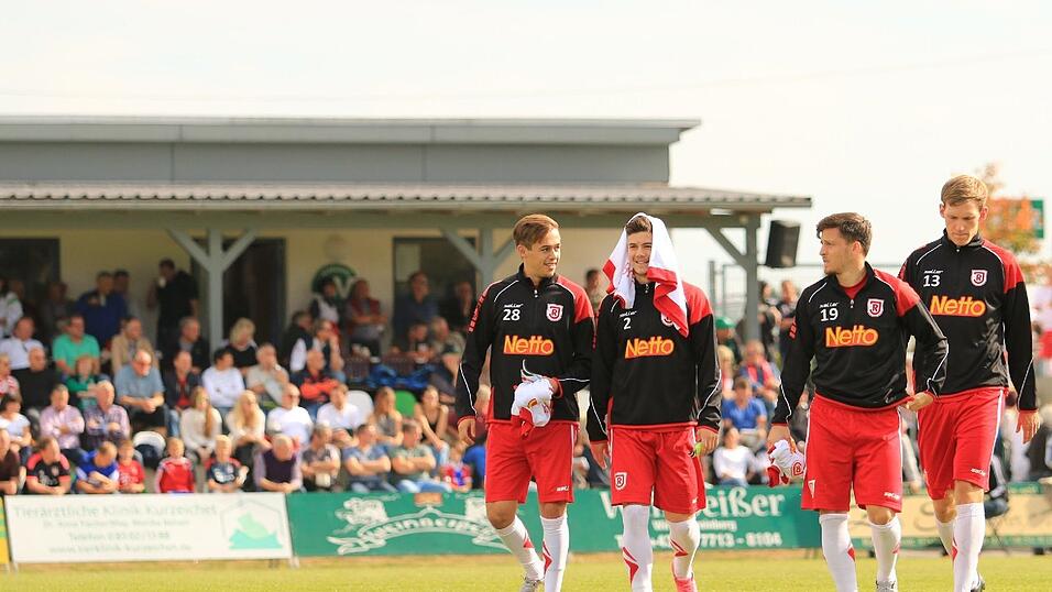 Der Jahn kommt bei Schalding-Heining nicht über ein 0:0 hinaus. Der Jahn kommt bei Schalding-Heining nicht über ein 0:0 hinaus.