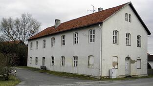 Das gemeindliche Gebäude an der Hauptstraße 20 soll es bald nicht mehr geben.